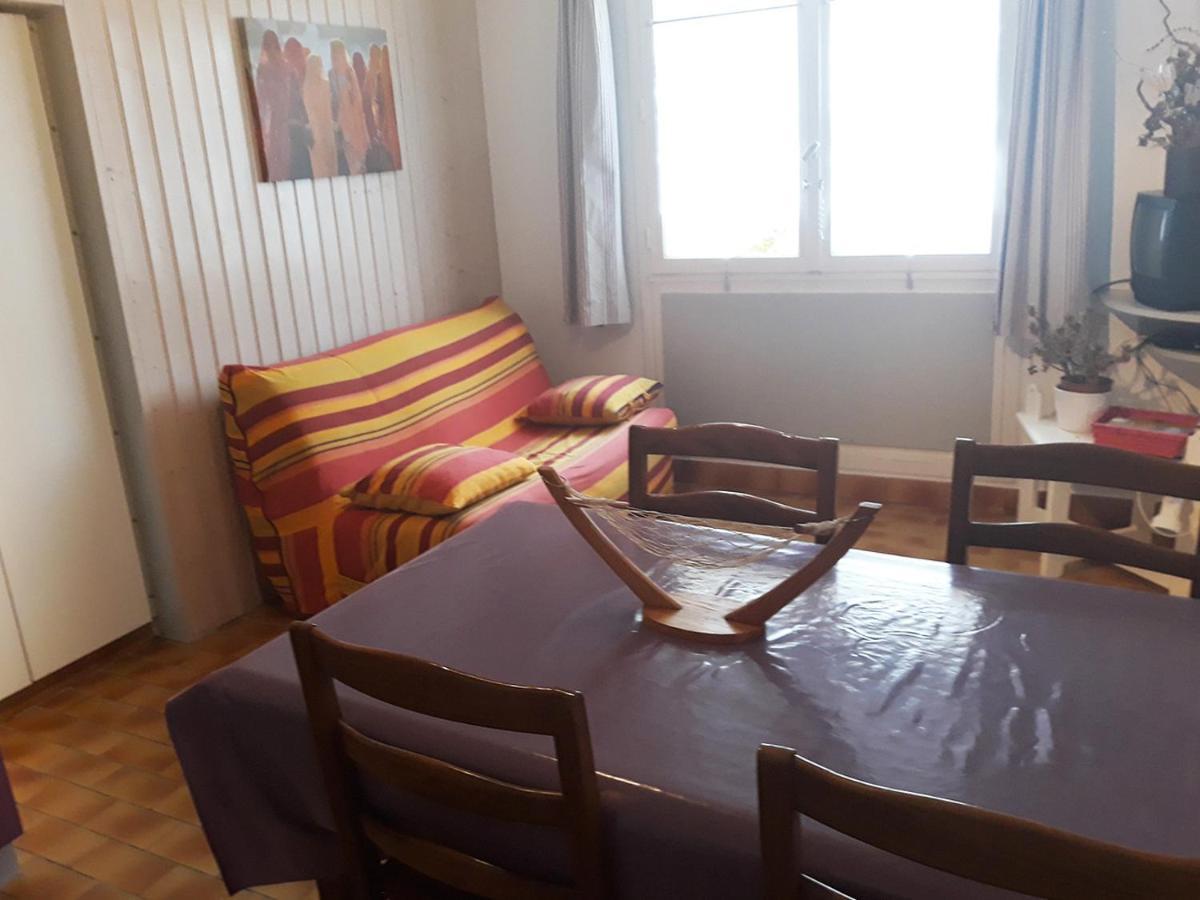 Un Petit Coin De Campagne Dans Le Pays De Saint-Gilles别墅 外观 照片
