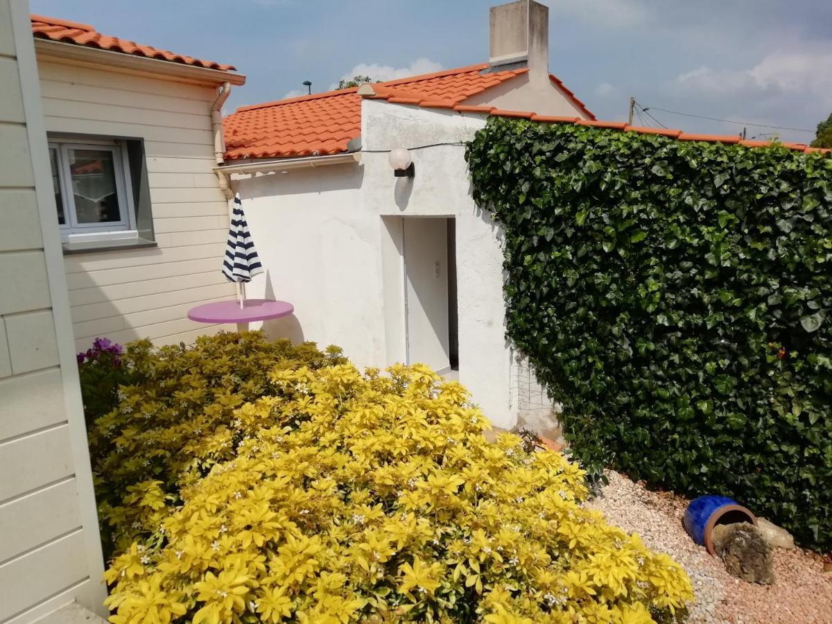 Un Petit Coin De Campagne Dans Le Pays De Saint-Gilles别墅 外观 照片